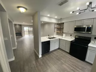 Photo #6: 224019747 Listing