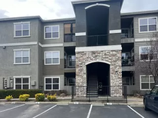 Photo #1: 224019762 Listing