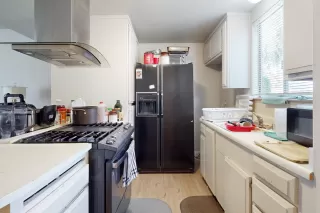 Photo #5: 224019962 Listing