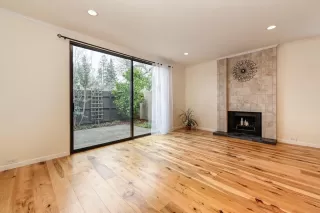 Photo #4: 224020063 Listing