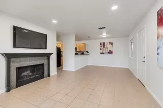 Photo #2: 224020365 Listing