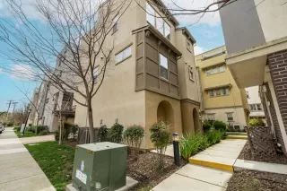 Photo #2: 224020578 Listing 