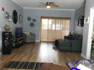 Photo #4: 224021337 Listing