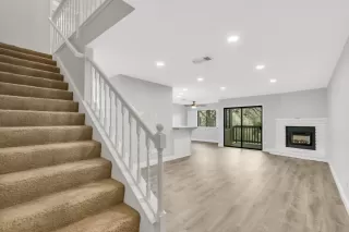 Photo #6: 224021635 Listing 