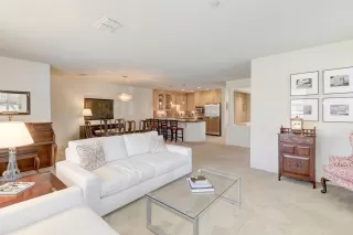 Photo #5: 224021652 Listing