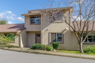 Photo #2: 224022121 Listing