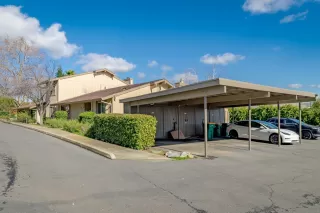 Photo #3: 224022121 Listing