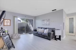 Photo #4: 224022414 Listing