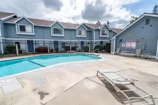 Photo #5: 224023357 Listing 