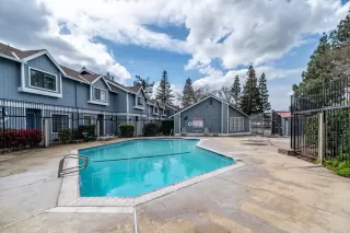 Photo #6: 224023357 Listing 