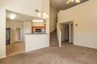 Photo #4: 224023695 Listing