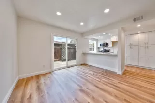 Photo #4: 224023894 Listing 