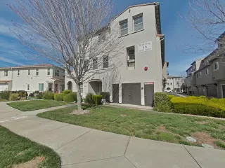 Photo #1: 224024611 Listing 