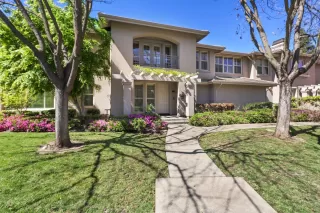 Photo #1: 224024809 Listing