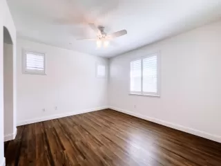 Photo #5: 224025317 Listing