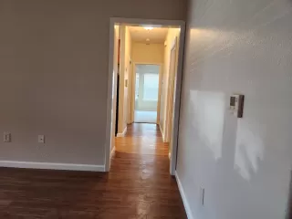 Photo #5: 224025498 Listing