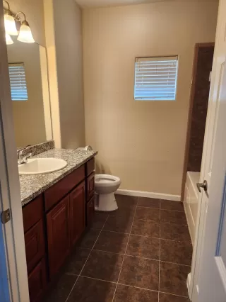 Photo #6: 224025498 Listing