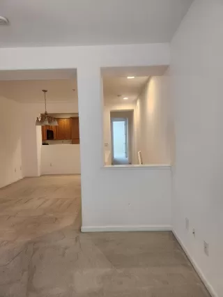 Photo #2: 224025538 Listing