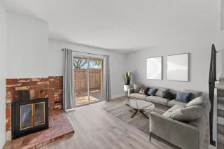 Photo #1: 224026018 Listing