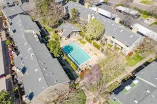 Photo #6: 224026018 Listing