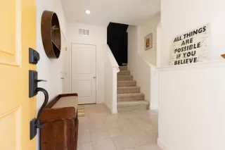 Photo #2: 224026265 Listing