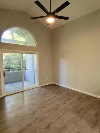 Photo #5: 224026558 Listing 