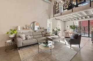 Photo #2: 224026712 Listing