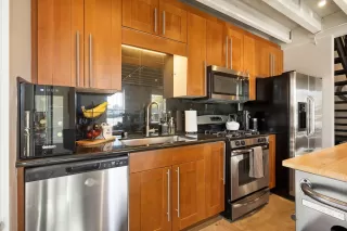 Photo #6: 224026712 Listing