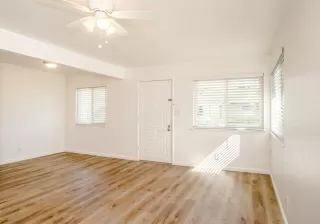 Photo #1: 224027044 Listing