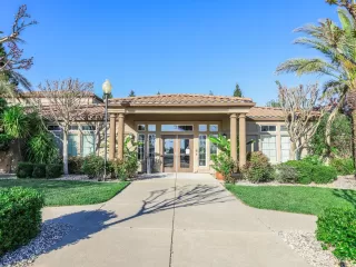 Photo #6: 224027305 Listing