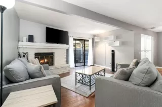 Photo #1: 224027398 Listing 