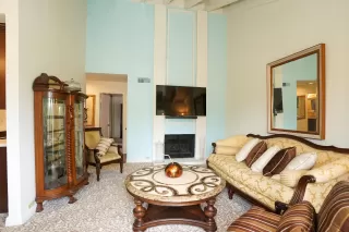 Photo #3: 224027625 Listing