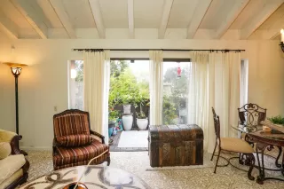 Photo #6: 224027625 Listing