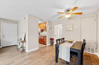 Photo #3: 224027627 Listing