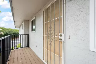 Photo #6: 224027627 Listing