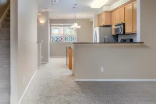 Photo #5: 224028262 Listing