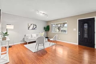 Photo #2: 224028633 Listing