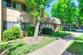 Photo #4: 224030094 Listing