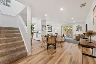 Photo #5: 224030609 Listing 