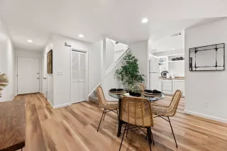 Photo #6: 224030609 Listing 