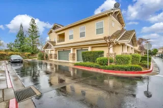 Photo #3: 224030754 Listing