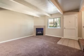 Photo #2: 224030778 Listing