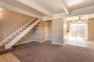 Photo #4: 224030778 Listing