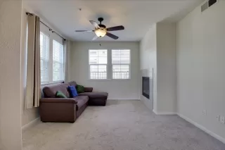 Photo #3: 224031443 Listing 