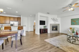 Photo #5: 224031550 Listing 