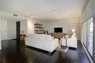 Photo #5: 224031556 Listing