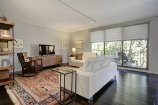 Photo #6: 224031556 Listing