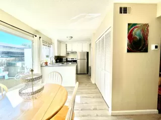 Photo #3: 224031572 Listing 