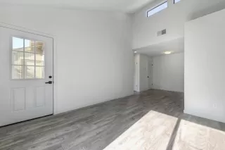 Photo #5: 224032171 Listing