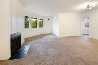 Photo #5: 224032834 Listing 